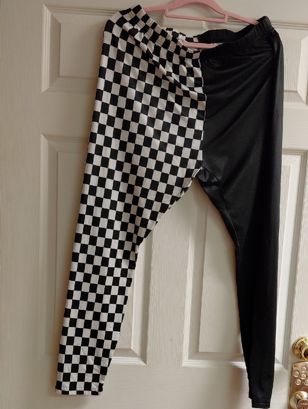Womens Black & White Checkered Colorblock Leggings